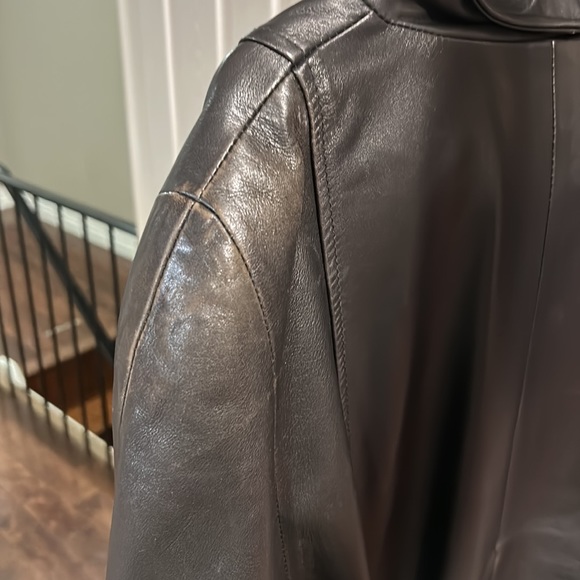 Black Long Women’s Leather Trenchcoat Jacket - Picture 10 of 12